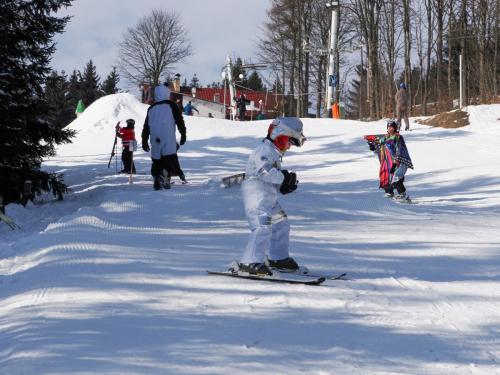 alšovka karneval 22-2-2025-193